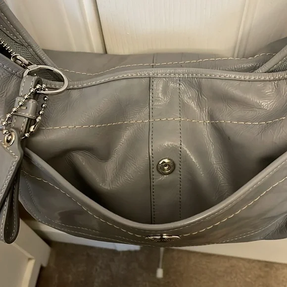 COACH Hamptons Large Gray Hobo - Picture 6 of 10